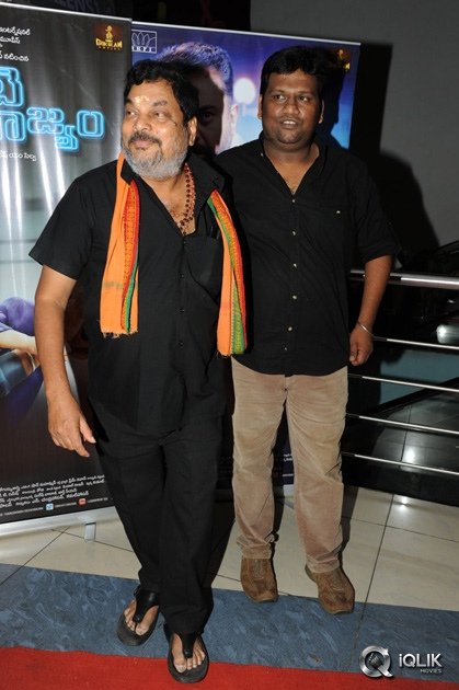 Celebs-at-Cheekati-Raajyam-Movie-Premier-Show